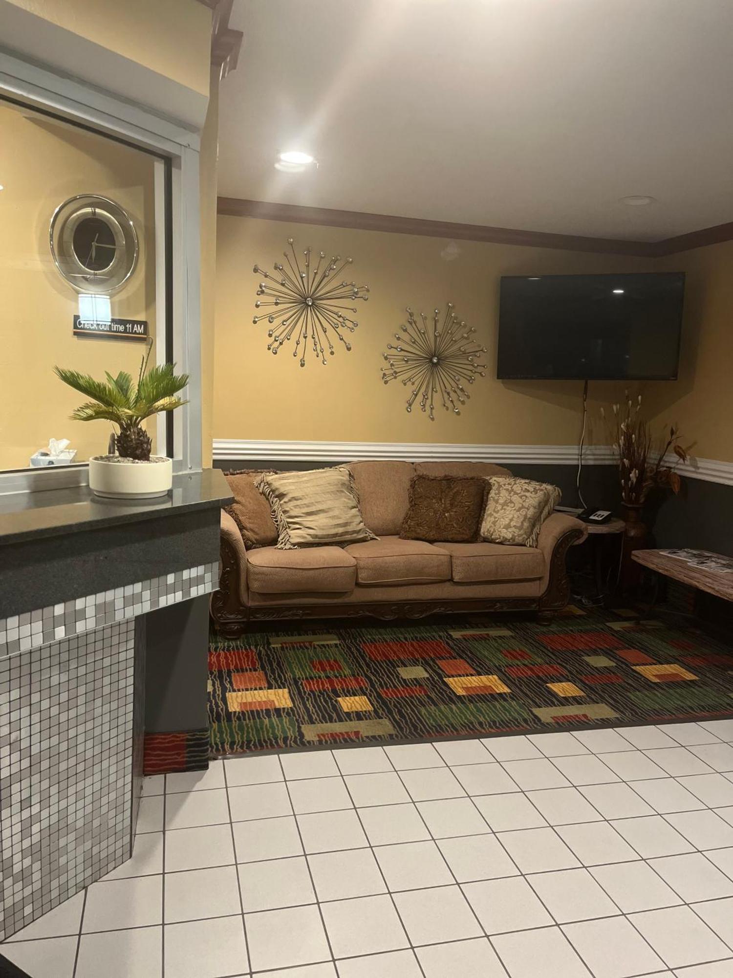 Regency Inn & Suites Anoka Экстерьер фото